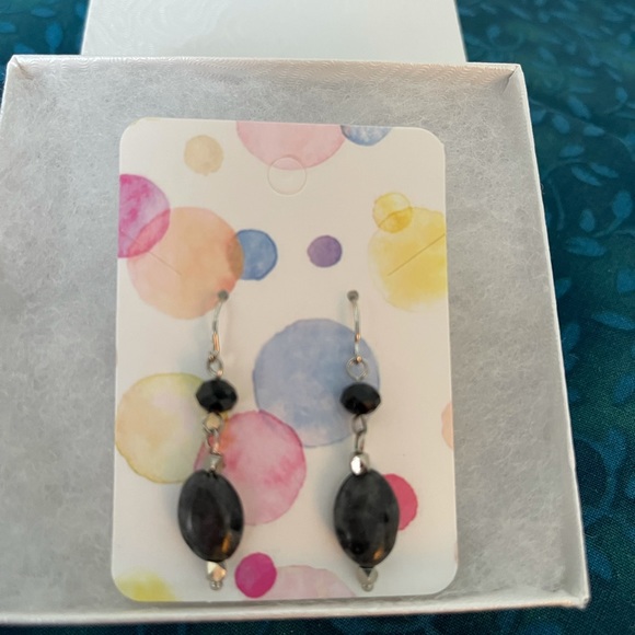 Black Dangle Earrings - Picture 4 of 4